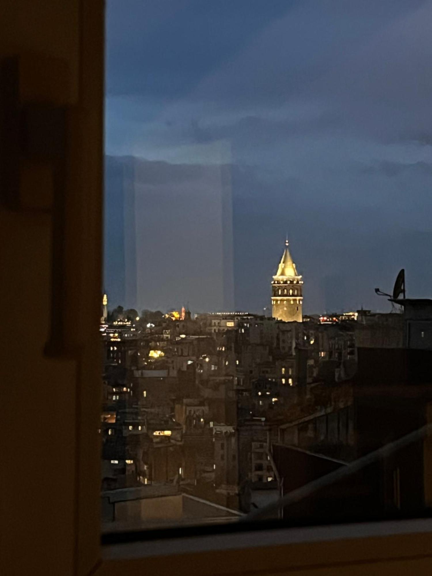 Stylish Design With Spectacular Views And High Speed Wifi Apartament